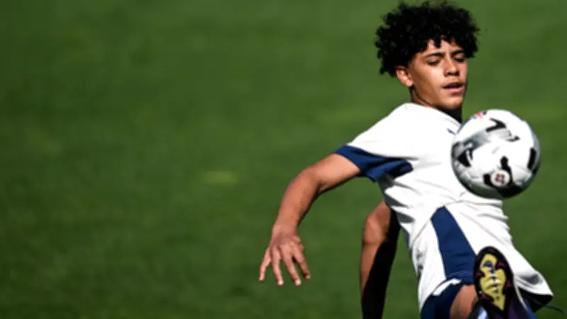 النصر يدرس إشراك نجل رونالدو في تدريبات الفريق الأول.. خطوة جريئة نحو المستقبل