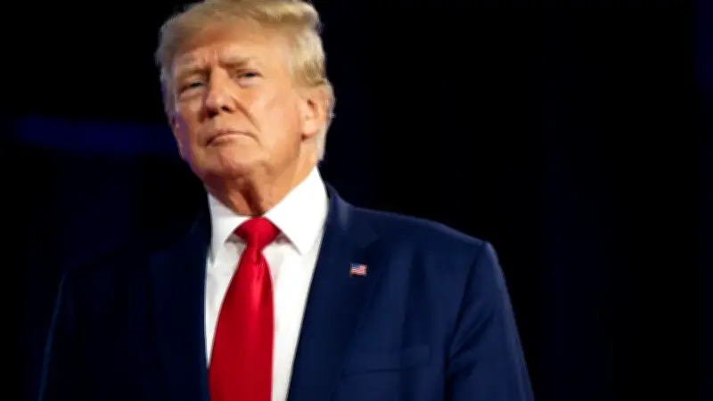 شعبية ترامب تهبط لأدنى مستوى في ولايته الثانية بسبب حرب إيران وأسعار الوقود