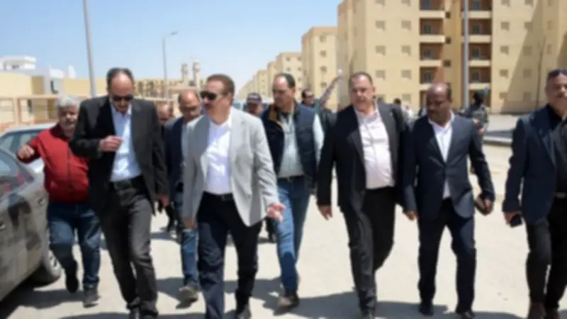 محافظ بورسعيد يتفقد وحدات الإسكان الاجتماعي بمدينة سلام مصر ويوجه بتعزيز النظافة