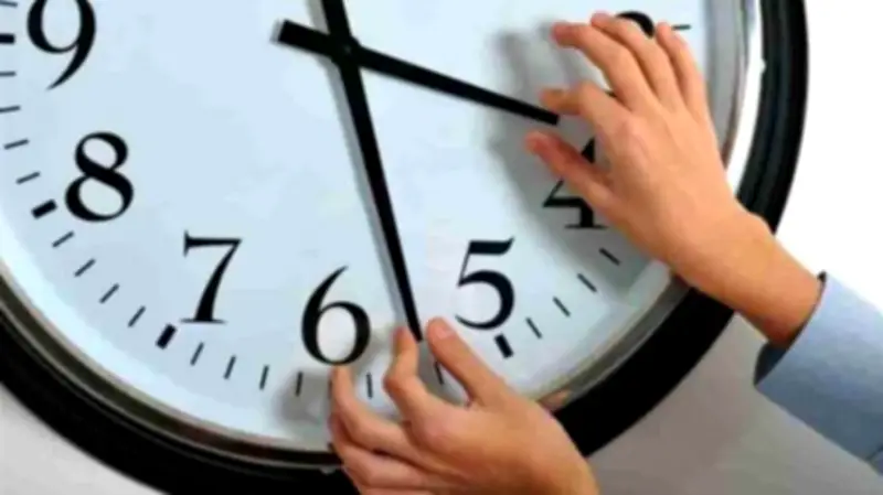 قبل ساعات من انطلاقه.. كيف سيؤثر التوقيت الصيفي على خدمات البنوك الإلكترونية؟