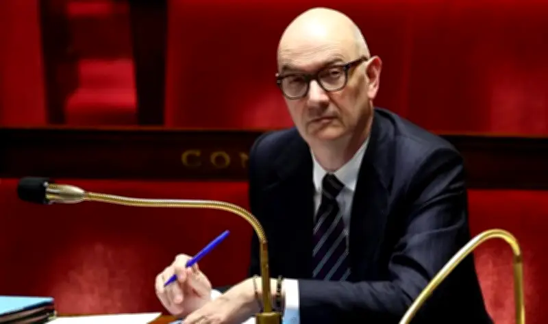 وزير المالية الفرنسي يتوقع زيادة في الموازنة الجديدة بسبب الحرب مع إيران