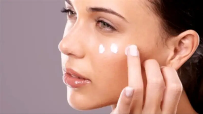 وصفات طبيعية مضمونة لتفتيح المناطق الداكنة في الجسم تدريجياً