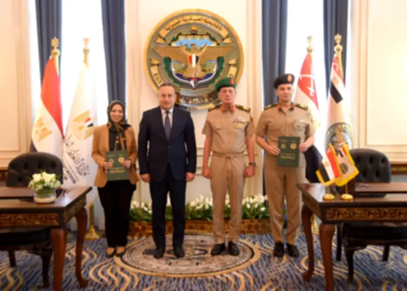 شراكة تكنولوجية بين الأكاديمية العسكرية وأكاديمية البحث العلمي لدعم مشروعات تخرج الطلاب