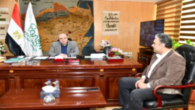 محافظ الفيوم يوجه بسرعة إنهاء مشروعات الخطة الاستثمارية والالتزام بالمواعيد