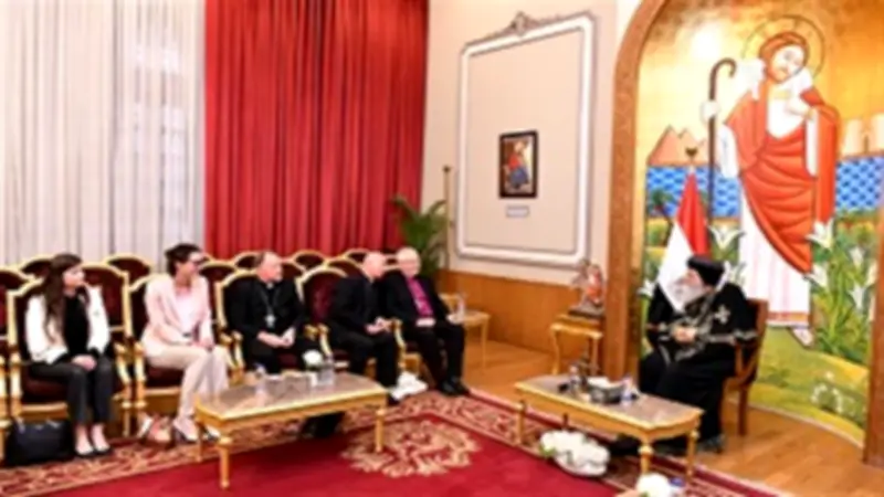 البابا تواضروس يستقبل الأمين العام لمجلس كنائس المجر ويؤكد عمق العلاقات الكنسية