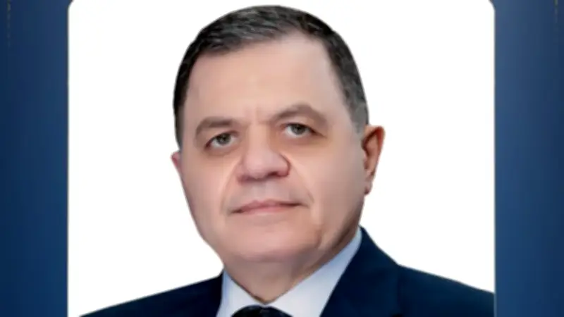 وزير الداخلية يهنئ القائد العام بذكرى تحرير سيناء