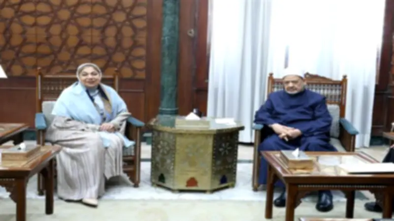 شيخ الأزهر يبحث إنشاء أول معهد أزهري للتكنولوجيا التطبيقية في الطاقة والتحاليل الطبية