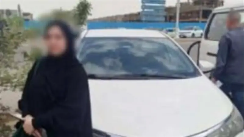 القبض على سيدة لتلاعبها بلوحات سيارتها المعدنية للتهرب من المخالفات بمدينة نصر