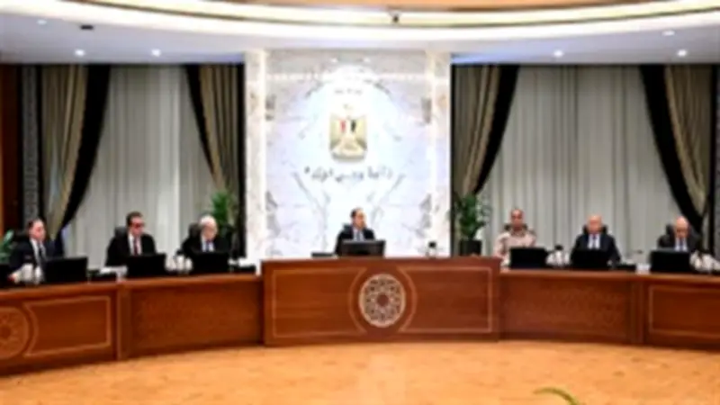 مدبولي يوجه الوزراء بالحضور الدائم للبرلمان والتفاعل مع مطالب النواب