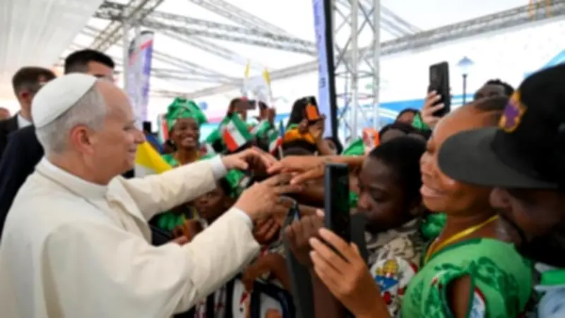 البابا لاون الرابع عشر يزور مستشفى للأمراض النفسية في مالابو ويؤكد: رعاية المرضى معيار حضاري