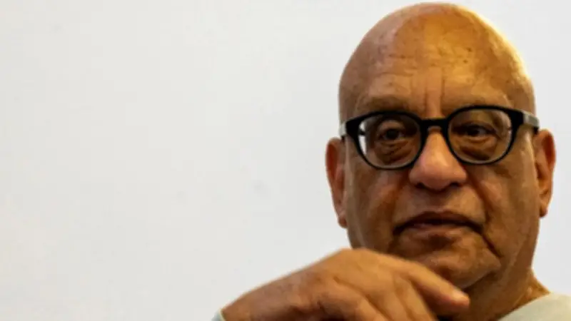 خيري بشارة: عصام عمر موهبة استثنائية ويصلح لبطولة فيلم "كابوريا" برؤية معاصرة