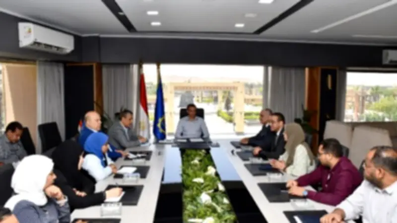 أسوان تطلق خطة طموحة لمشاركة شبابها في المبادرة الوطنية للمشروعات الخضراء الذكية