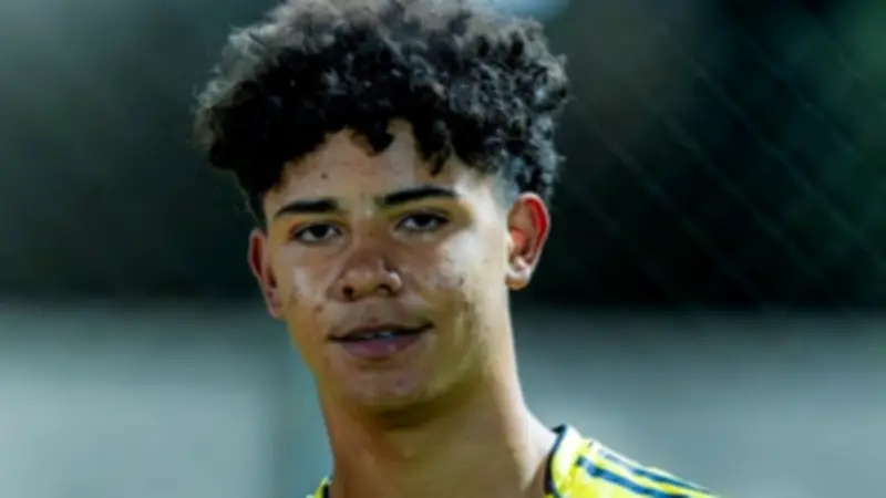 كريستيانو جونيور على أعتاب اللعب مع والده.. النصر يدرس تصعيد الموهبة الصاعدة