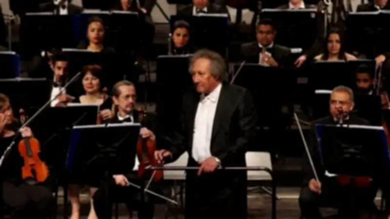 حفل سيمفونيات عظيمة بقيادة المايسترو أحمد الصعيدي على المسرح الكبير