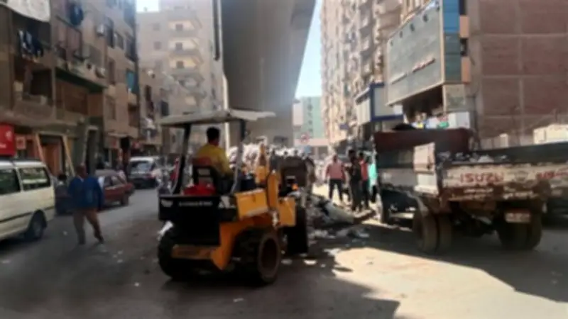 محافظ الجيزة يوجه بحملة مكبرة لإزالة مواقف السرفيس العشوائية في إمبابة لتحسين الانضباط المروري