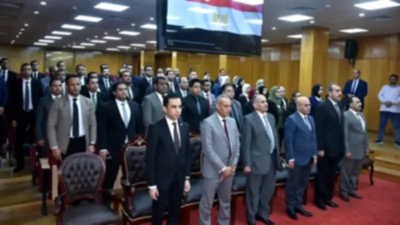 محافظ الأقصر يشهد ختام دورة تدريبية في آليات التحقيق والتصرف بالتعاون مع النيابة الإدارية