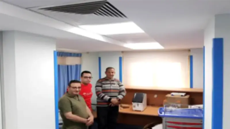 رئيس مركز ديرمواس يتفقد تركيب أجهزة طبية متطورة في مستشفى الحميات بالمنيا