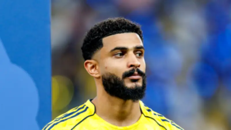 العمري يخطف الأضواء بإنقاذ تاريخي في مواجهة النصر والأهلي بدوري أبطال آسيا