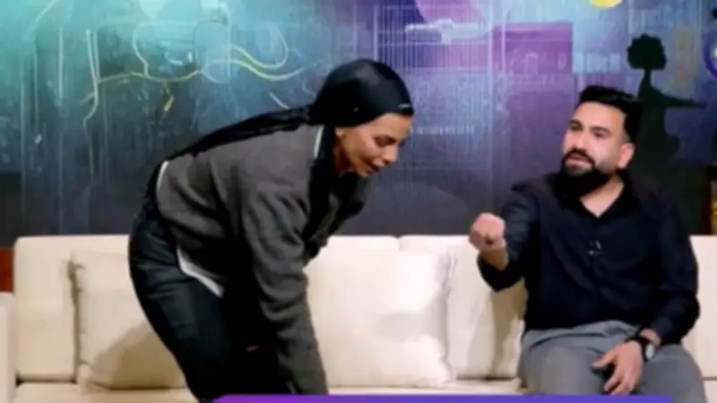 فتاة تنهي خطوبتها على الهواء بسبب إصرار حماتها على العيش معهما في عش الزوجية