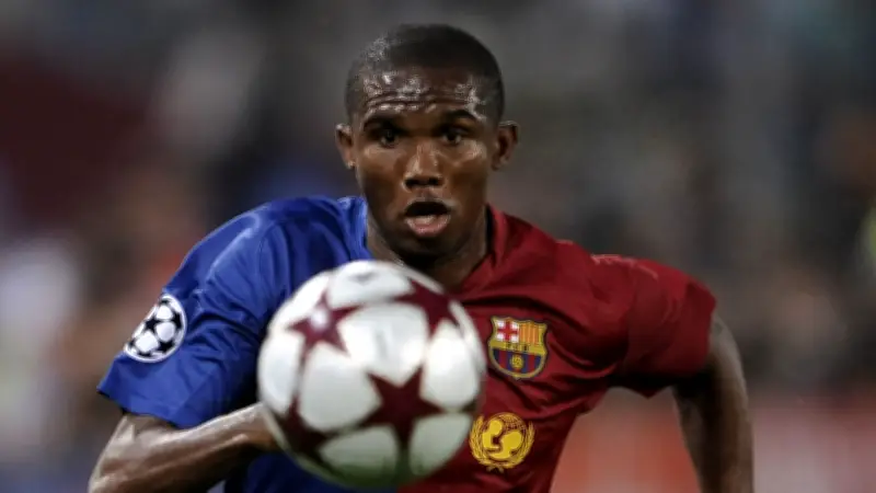 برشلونة يلاحق نجم ريال مدريد: حرب الصفقات تشتعل بين الغريمين الإسبانيين