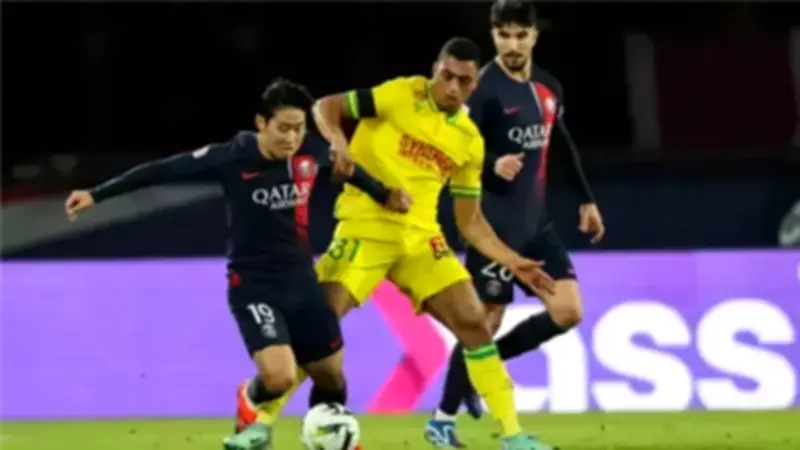 باريس سان جيرمان يهزم نانت بثلاثية في الدوري الفرنسي بمشاركة مصطفى محمد