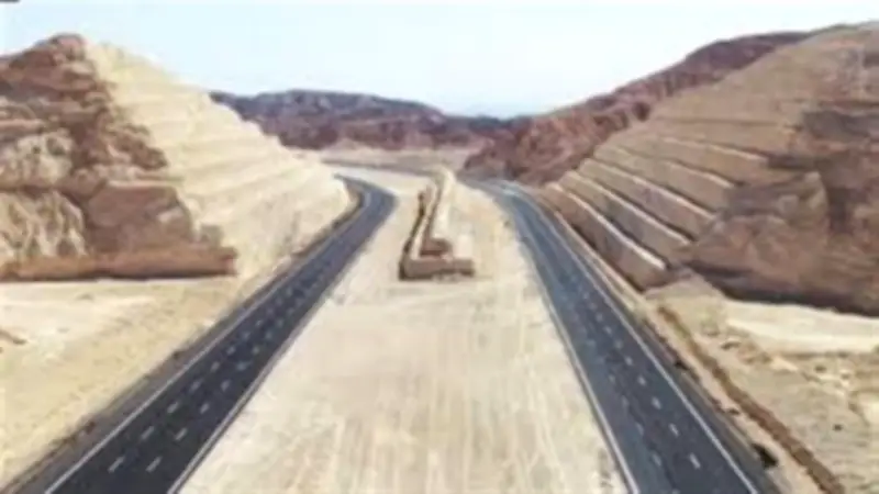جهاز تعمير سيناء ينفذ مشروعات طرق متكاملة لتعزيز التنمية وربط التجمعات