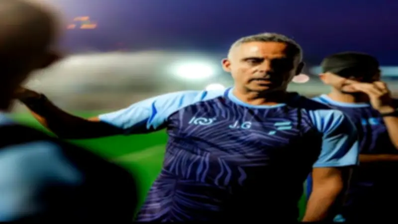 سيد عبدالحفيظ يقود مفاوضات عاجلة لتعاقد الأهلي مع جوزيه جوميز مدرب الزمالك السابق