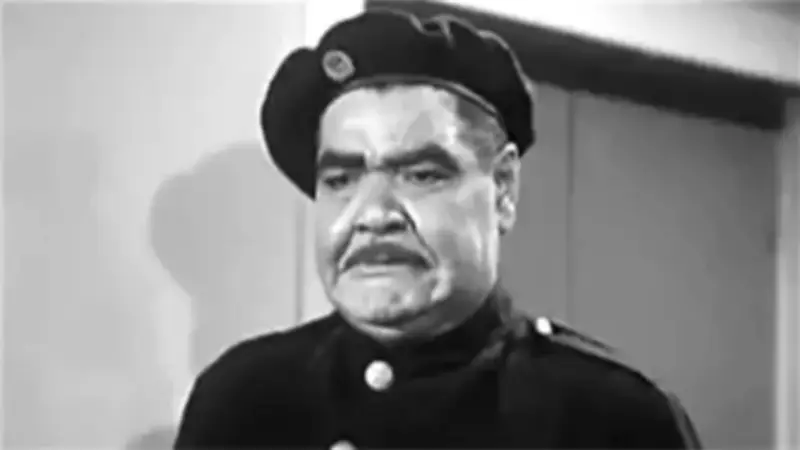 رياض القصبجي.. من نجم السينما إلى الفقر المدقع وقصة أشهر 'شاويش مزواج'