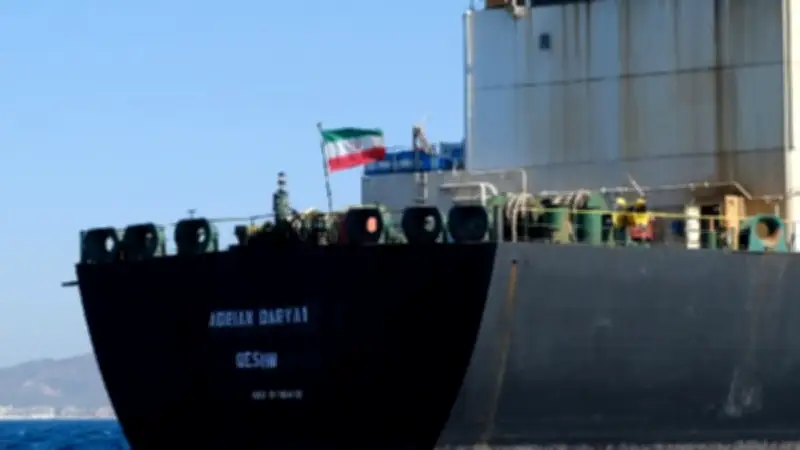 الهلال الأحمر الإيراني يدين الاعتداء على سفينة تحمل مواد طبية في بحر عمان