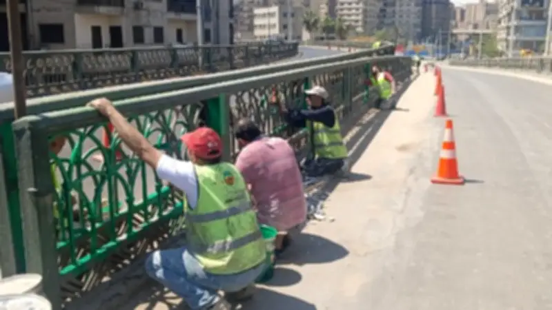محافظ الجيزة يتابع صيانة الكوبري المعدني وتركيب أسوار جديدة