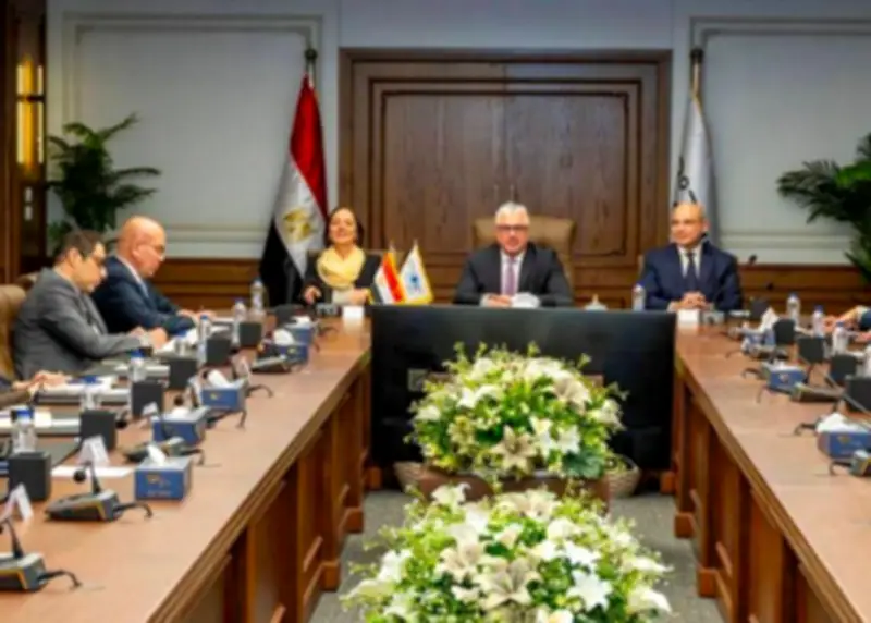 قناة السويس واليونيدو تطلقان البرنامج الوطني للهيدروجين النظيف