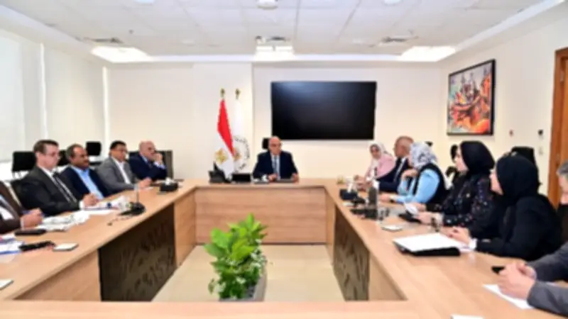 تعاون تنفيذي تشريعي لحل المشكلات.. سويلم يلتقي نواب البرلمان والشيوخ