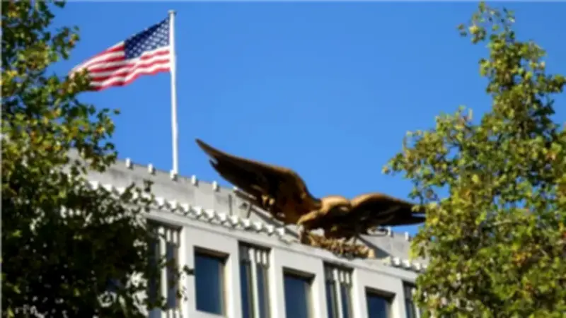 تحذير السفارة الأمريكية بالقاهرة من السفر للإنجاب للحصول على الجنسية