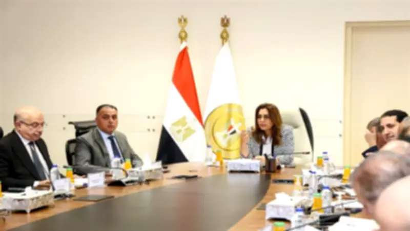 منال عوض: تصريح مؤقت لأصحاب المحال لمزاولة النشاط لحين استيفاء التراخيص