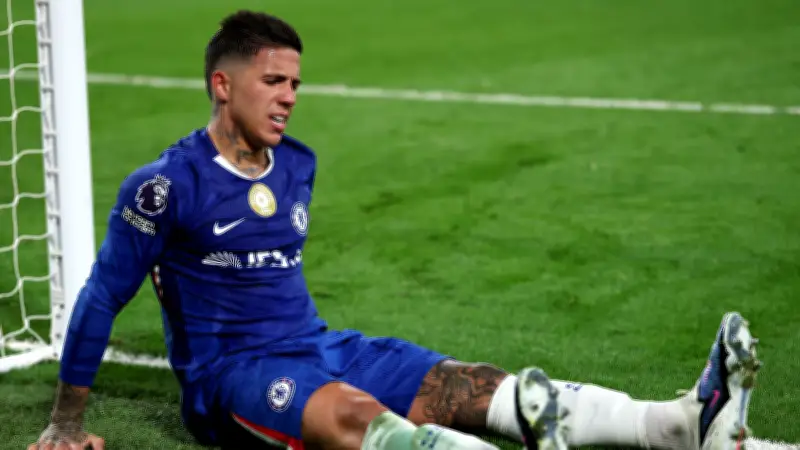 إنزو فرنانديز على رادار مانشستر سيتي لتعويض رحيل برناردو سيلفا