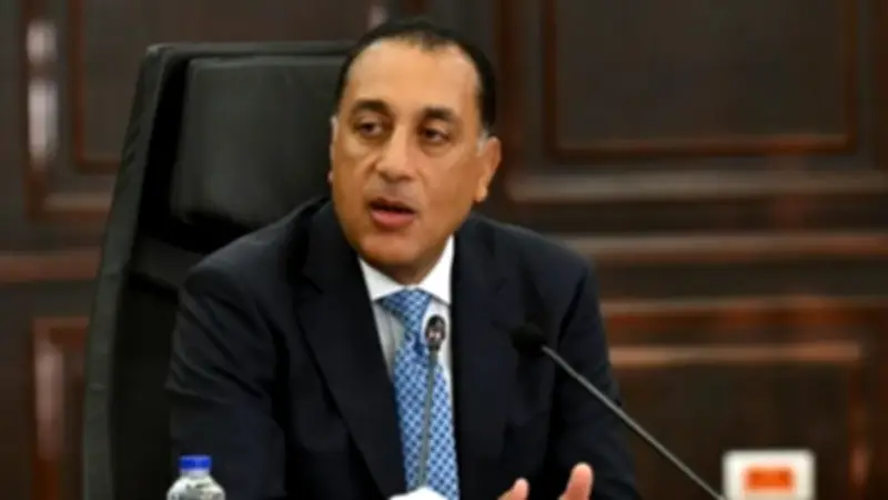 مدبولي: أسعار البنزين لن تعود لمستوياتها السابقة بعد الحرب والعمل عن بعد مستمر