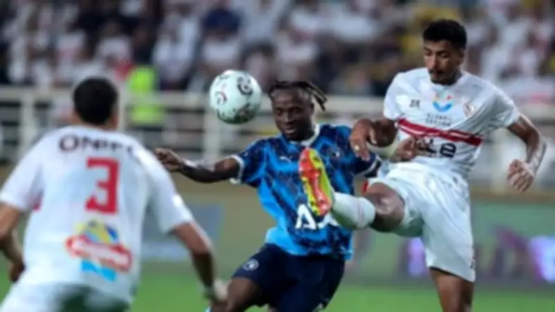 مواجهة نارية بين بيراميدز والزمالك في قمة الدوري المصري