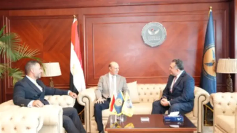 نائب رئيس الرقابة المالية يستقبل رئيس البورصة الجديد ويبحثان تطوير السوق