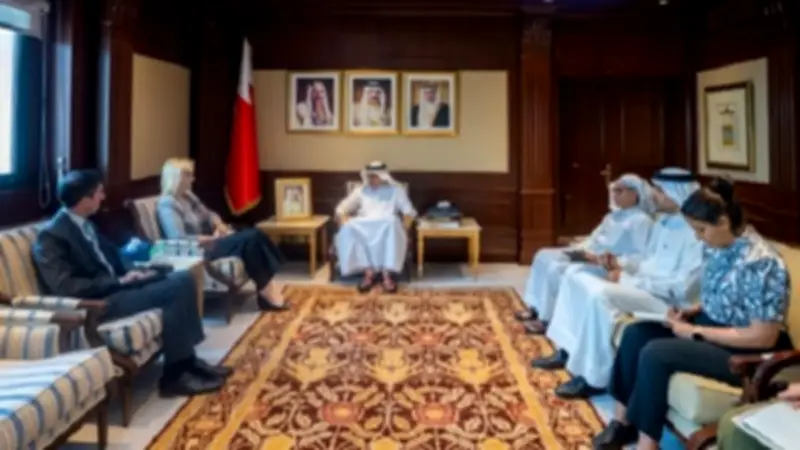البحرين وأمريكا تبحثان تعزيز التعاون الثنائي ومستجدات الأوضاع الراهنة