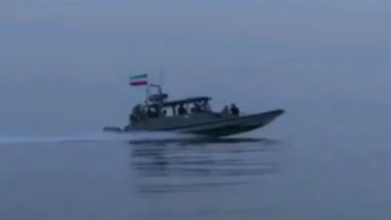 إيرادات رسوم عبور مضيق هرمز تدخل البنك المركزي الإيراني