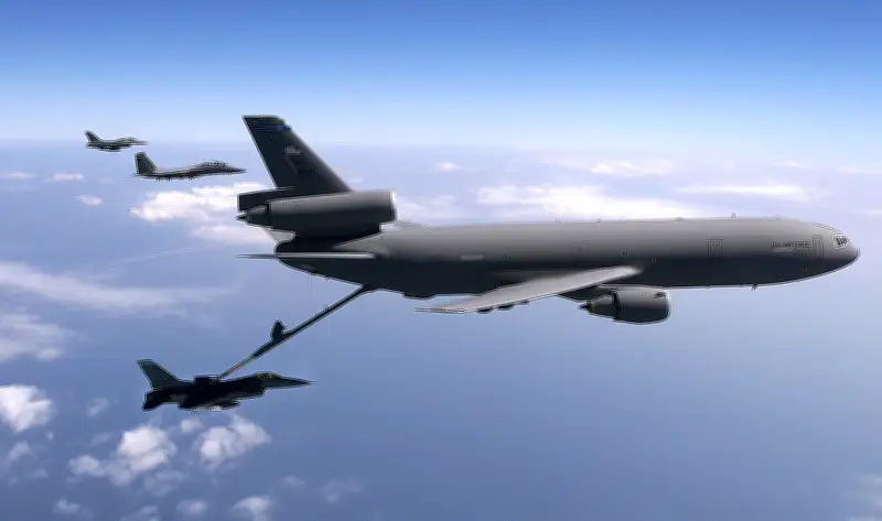 إعلام الاحتلال: طائرات تزود بالوقود أمريكية إضافية تصل لإسرائيل