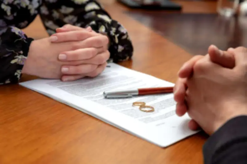 حكم الزواج المتكرر والطلاق دون سبب: أمين الفتوى يوضح