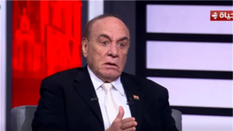 سمير فرج: تغريدة ترامب المفاجئة أوقفت الهجوم على إيران بضغوط باكستانية