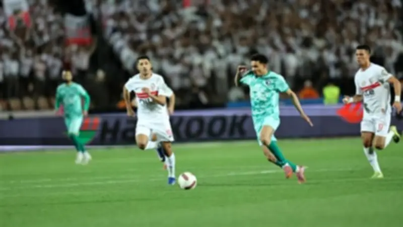 الزمالك وبيراميدز يتعادلان سلبياً في الشوط الأول وإلغاء هدف بدوري الأضواء