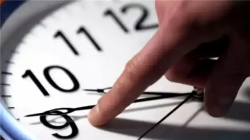 شركات المحمول توقف خدمات التطبيقات بسبب التوقيت الصيفي الليلة