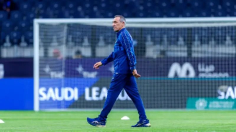 رئيس الخليج يكشف كواليس تعيين دونيس مدرباً للمنتخب السعودي