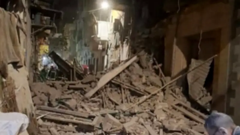 انهيار عقار قديم في العطارين بالإسكندرية دون إصابات