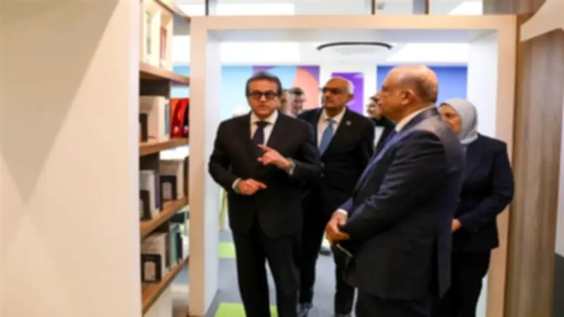 وزير الصحة يفتتح مبنى جامعة هيرتفوردشاير البريطانية بالعاصمة الإدارية