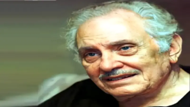 ذكرى محمود مرسي: درس الإخراج في فرنسا واستقالة من الإذاعة البريطانية على الهواء إنفوجراف