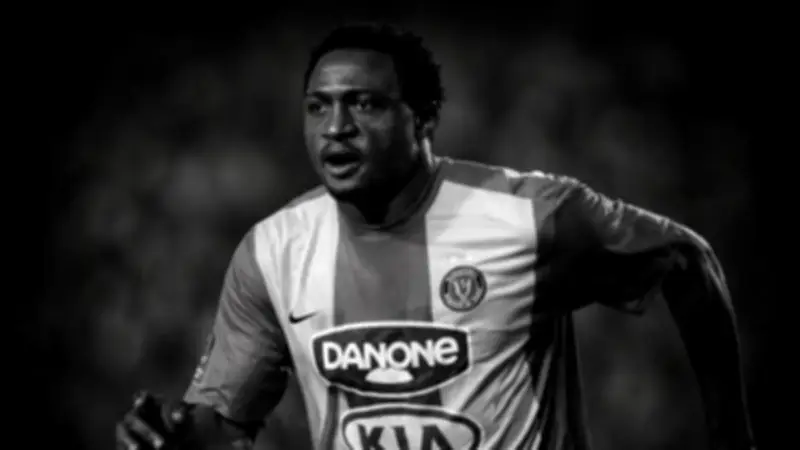 وفاة مايكل إينرامو لاعب الترجي التونسي السابق بسكتة قلبية